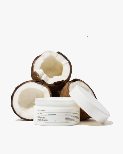 Nourishing body butter with the scent of coconut and almonds