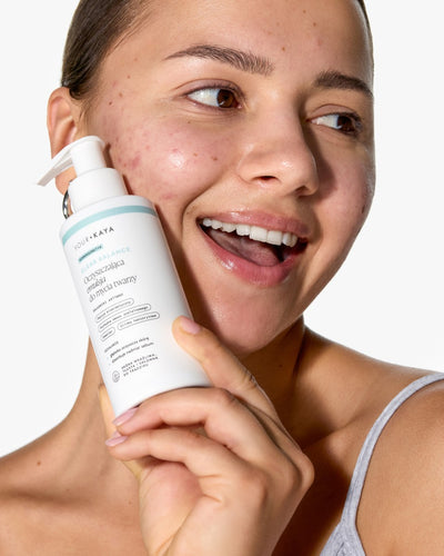 Oczyszczająca emulsja do mycia twarzy