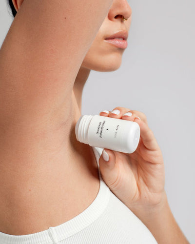 A delicate deodorant for the armpits and bust.