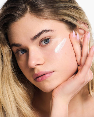 Nawilżający krem SPF 50
