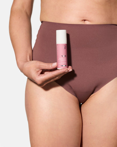 Zestaw (peri)menopauza: pianka do higieny intymnej + nawilżające serum z prebiotykami
